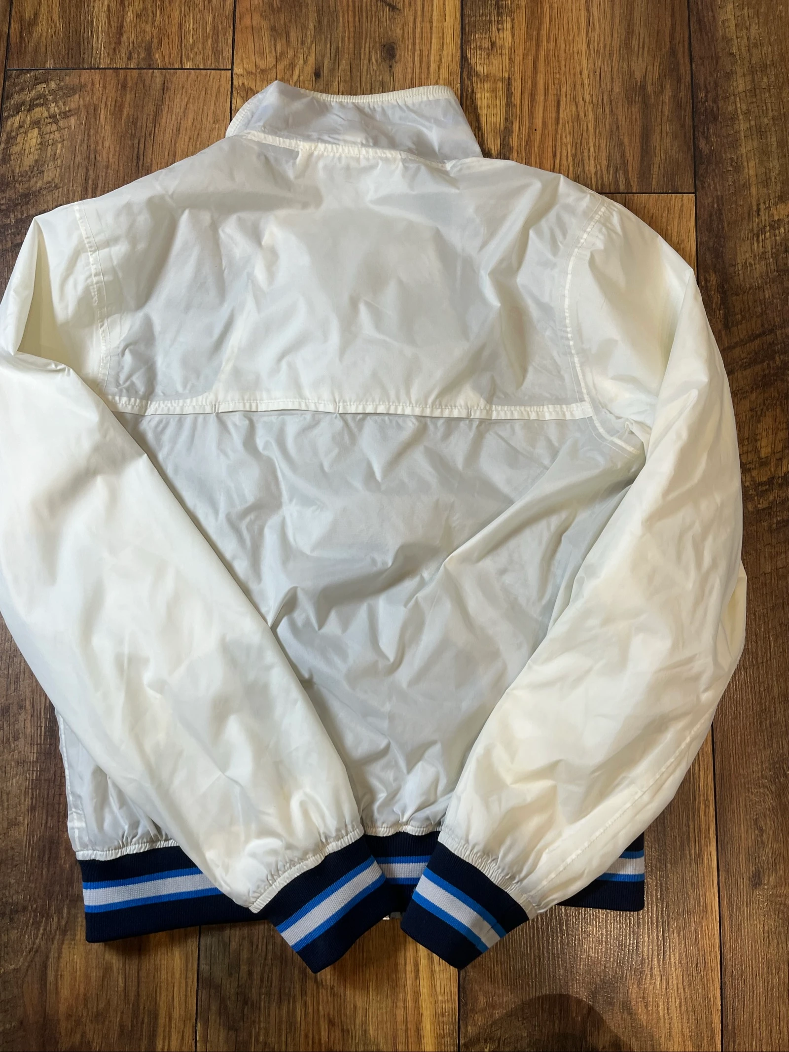 Witte windjas met geborduurd logo opstaande kraag - K-Way - maat M - goede staat – photo 13
